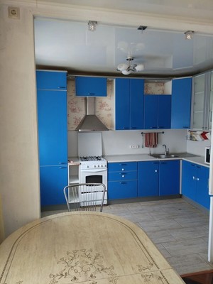 Сдам трехкомнатную (3-комн.) квартиру, Болотова ул, 12к4, Алексин г