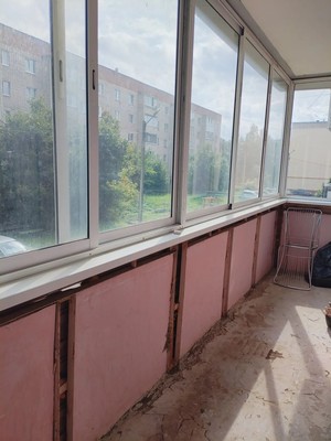 Сдам трехкомнатную (3-комн.) квартиру, Болотова ул, 12к4, Алексин г
