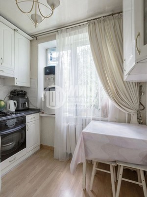 Продам двухкомнатную (2-комн.) квартиру, Затонная ул, 5к5, Москва г