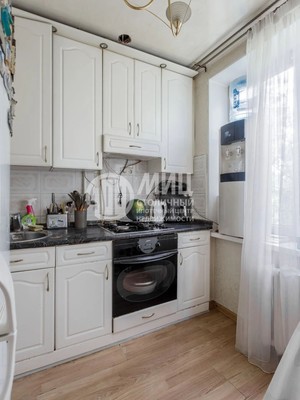 Продам двухкомнатную (2-комн.) квартиру, Затонная ул, 5к5, Москва г