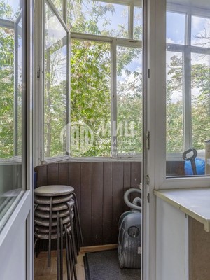 Продам двухкомнатную (2-комн.) квартиру, Затонная ул, 5к5, Москва г