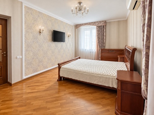 Продам двухкомнатную (2-комн.) квартиру, Черкасская ул, 55, Краснодар г