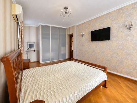 Продам двухкомнатную (2-комн.) квартиру, Черкасская ул, 55, Краснодар г