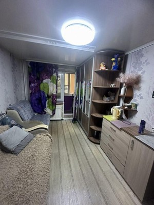 Сдам комнату в 6-комн. квартире, Заводской пр-кт, 36, Колпино г