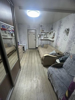 Сдам комнату в 6-комн. квартире, Заводской пр-кт, 36, Колпино г