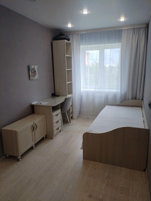 Продам двухкомнатную (2-комн.) квартиру, Героев Алексинцев ул, 6, Алексин г