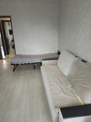 Продам двухкомнатную (2-комн.) квартиру, Героев Алексинцев ул, 6, Алексин г