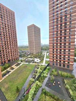 Продам двухкомнатную (2-комн.) квартиру, 100 кв-л, 1к3, Москва г