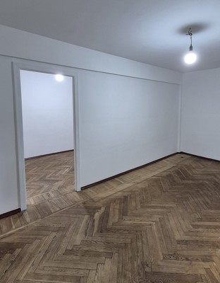 Продам трехкомнатную (3-комн.) квартиру, Тихорецкий пр-кт, 9к10, Санкт-Петербург г