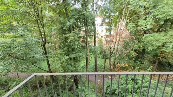 Продам трехкомнатную (3-комн.) квартиру, Тихорецкий пр-кт, 9к10, Санкт-Петербург г