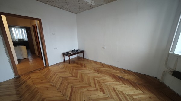 Продам трехкомнатную (3-комн.) квартиру, Вице-адмирала Падорина ул, 17, Североморск г