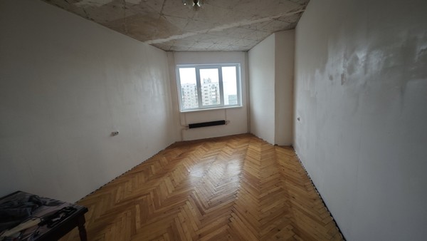 Продам трехкомнатную (3-комн.) квартиру, Вице-адмирала Падорина ул, 17, Североморск г