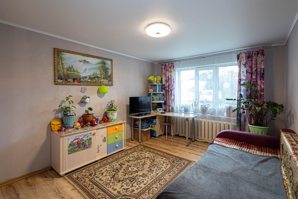 Продам двухкомнатную (2-комн.) квартиру, Красногвардейская ул, 36, Ханты-Мансийск г