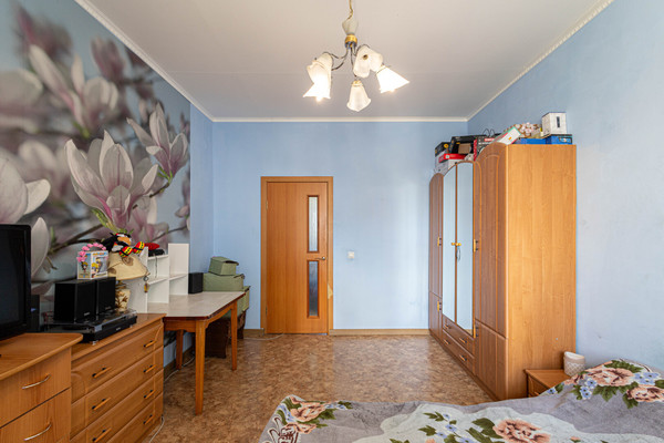 Продам трехкомнатную (3-комн.) квартиру, Сирина ул, 53, Ханты-Мансийск г