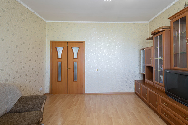 Продам трехкомнатную (3-комн.) квартиру, Сирина ул, 53, Ханты-Мансийск г
