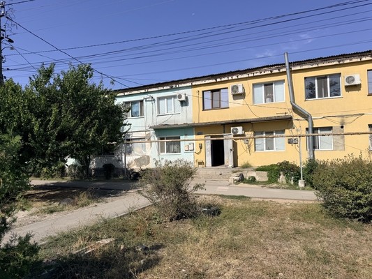 Продам двухкомнатную (2-комн.) квартиру, Центральная ул, 6, Полтавка с