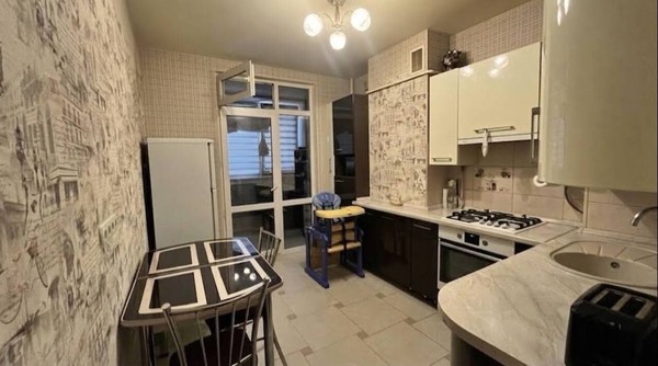 Продам однокомнатную (1-комн.) квартиру, Балаклавская ул, 135, Симферополь г