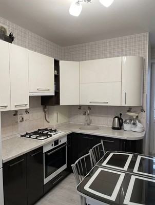Продам однокомнатную (1-комн.) квартиру, Балаклавская ул, 135, Симферополь г