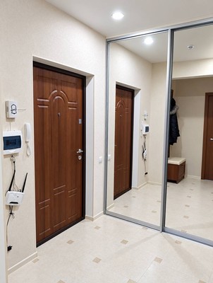 Продам однокомнатную (1-комн.) квартиру, Балаклавская ул, 135, Симферополь г