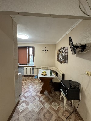 Продам двухкомнатную (2-комн.) квартиру, Киевская ул, 140, Симферополь г