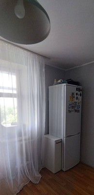 Продам трехкомнатную (3-комн.) квартиру, Пахотная ул, 3, Симферополь г
