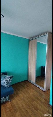 Продам трехкомнатную (3-комн.) квартиру, Пахотная ул, 3, Симферополь г