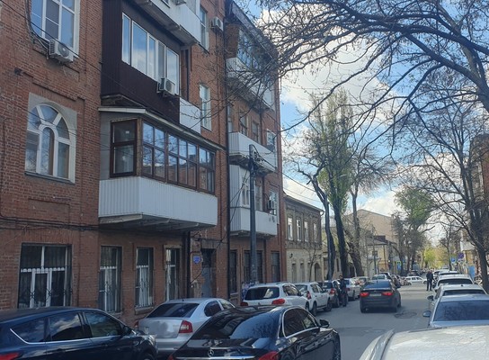 Продам многокомнатную квартиру, Баумана ул, 62, Ростов-на-Дону г
