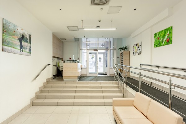 Продам двухкомнатную (2-комн.) квартиру, Первомайская ул, 42к3, Москва г