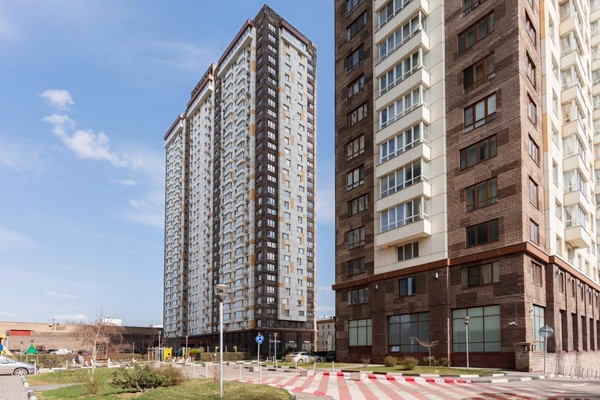 Продам двухкомнатную (2-комн.) квартиру, Первомайская ул, 42к3, Москва г