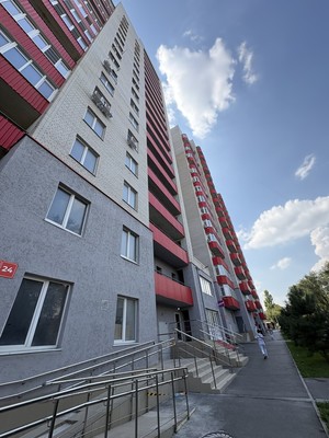 Продам двухкомнатную (2-комн.) квартиру, 1-я Баррикадная ул, 24, Ростов-на-Дону г