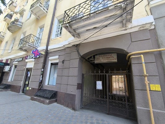Продам комнату в 9-комн. квартире, Пушкинская ул, 48к41, Ростов-на-Дону г