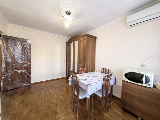 Продам трехкомнатную (3-комн.) квартиру, Тарчокова А.Б. ул, 85, Нарткала г