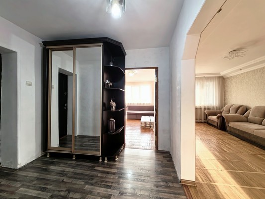 Продам трехкомнатную (3-комн.) квартиру, Тарчокова А.Б. ул, 85, Нарткала г
