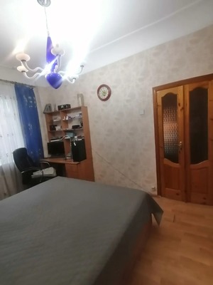 Продам трехкомнатную (3-комн.) квартиру, Клубная ул, 13, Ростов-на-Дону г