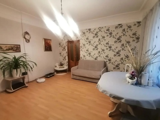 Продам трехкомнатную (3-комн.) квартиру, Клубная ул, 13, Ростов-на-Дону г