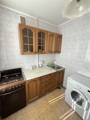 Продам двухкомнатную (2-комн.) квартиру, 30 лет Победы ул, 27, Волгодонск г