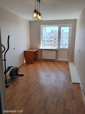 Продам двухкомнатную (2-комн.) квартиру, Западный проезд, 12, имени Свердлова гп