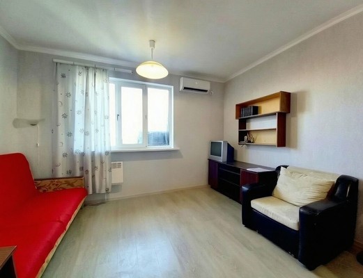 Продам однокомнатную (1-комн.) квартиру, Шишкина ул, 1к81, Ростов-на-Дону г