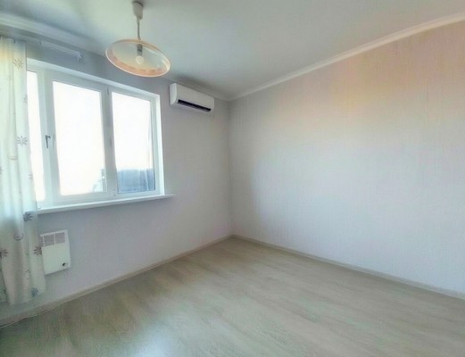 Продам однокомнатную (1-комн.) квартиру, Шишкина ул, 1к81, Ростов-на-Дону г