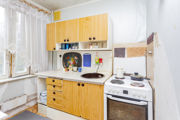 Продам однокомнатную (1-комн.) квартиру, Ореховый б-р, 39к2, Москва г