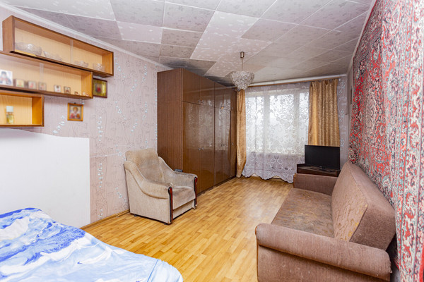Продам однокомнатную (1-комн.) квартиру, Ореховый б-р, 39к2, Москва г