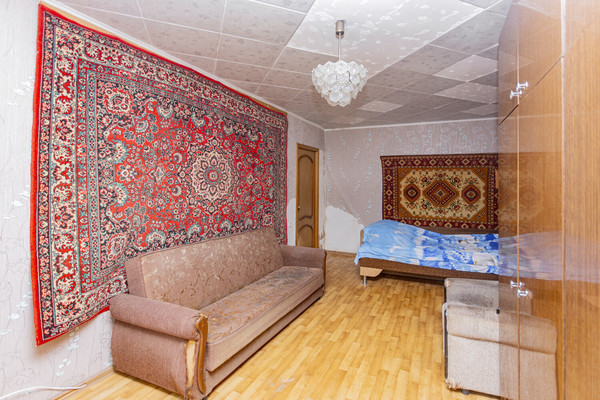 Продам однокомнатную (1-комн.) квартиру, Ореховый б-р, 39к2, Москва г