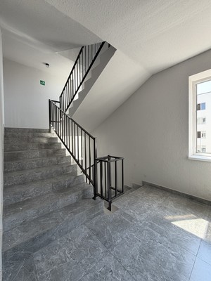 Продам двухкомнатную (2-комн.) квартиру, Кабардинская ул, 222к4, Нальчик г
