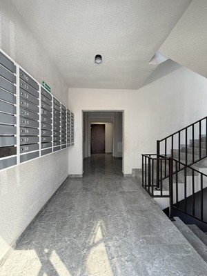 Продам двухкомнатную (2-комн.) квартиру, Кабардинская ул, 222к4, Нальчик г
