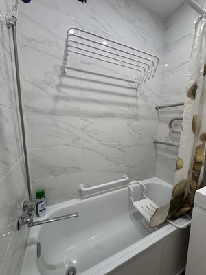 Продам двухкомнатную (2-комн.) квартиру, Ирландская ул, 4к1, Раево д