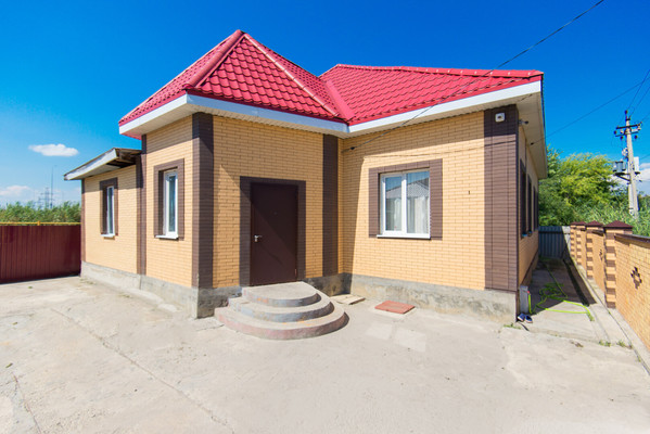 Продам дом, Крымская ул, 2ж, Батайск г, 0 км от города