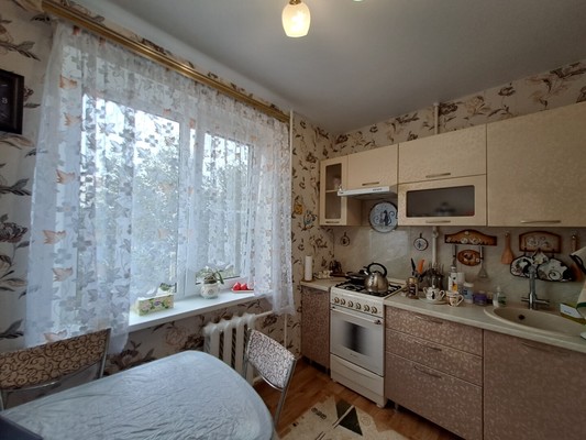 Продам однокомнатную (1-комн.) квартиру, Строителей пр-кт, 8в, Волгодонск г