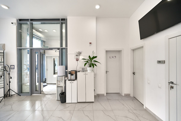 Продам салон красоты 105 м2, Остафьевское ш, 14к4, Щербинка г