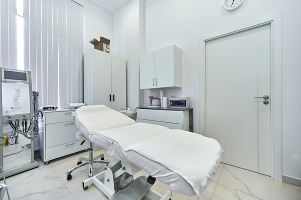 Продам салон красоты 105 м2, Остафьевское ш, 14к4, Щербинка г