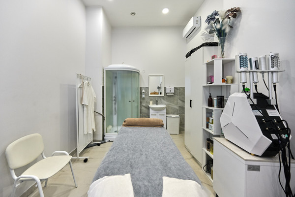 Продам салон красоты 105 м2, Остафьевское ш, 14к4, Щербинка г